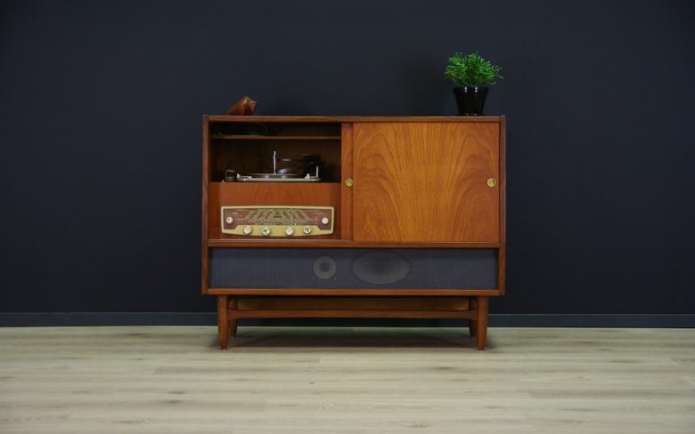 5-mobili-anni-70-in-casa-mobiletv