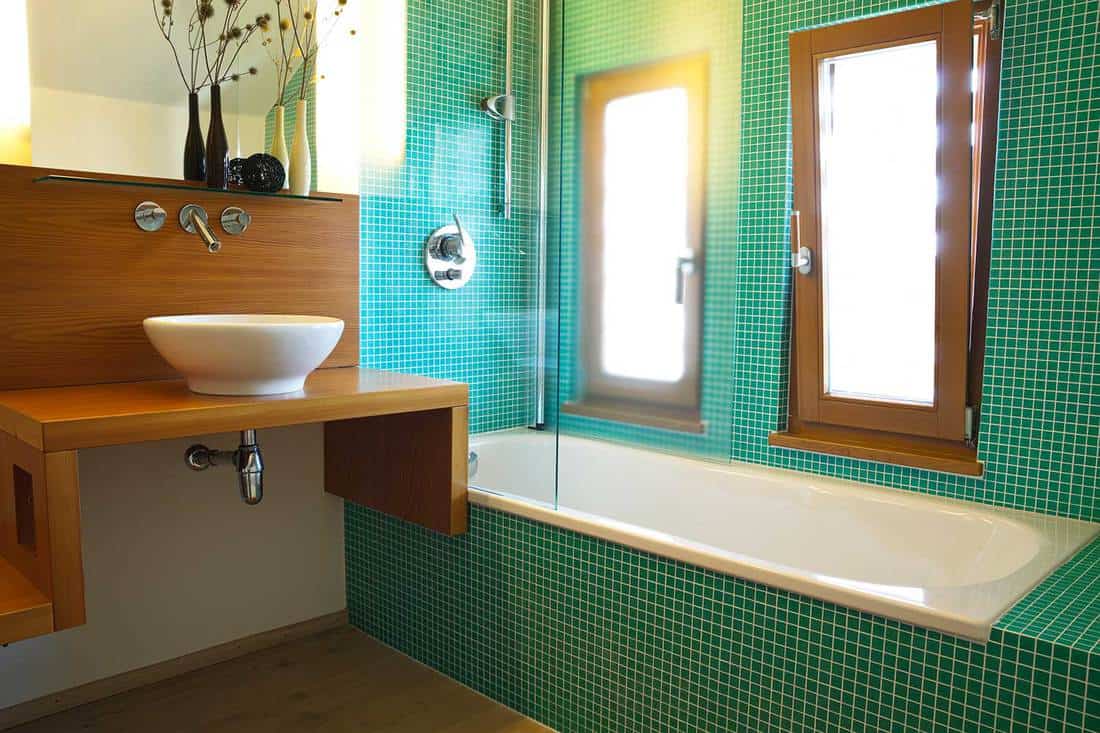 Bagno-pareti-color-verde-18