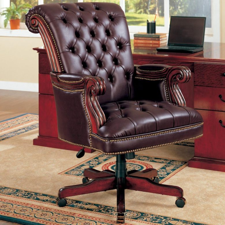 angolo-studio-in-stile-classico-10