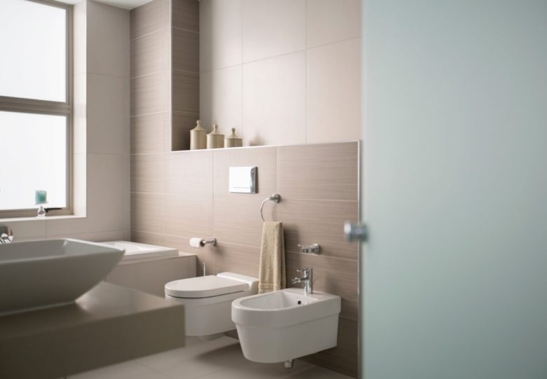 come-posizionare-i-sanitari-in-un-bagno-piccolo-4