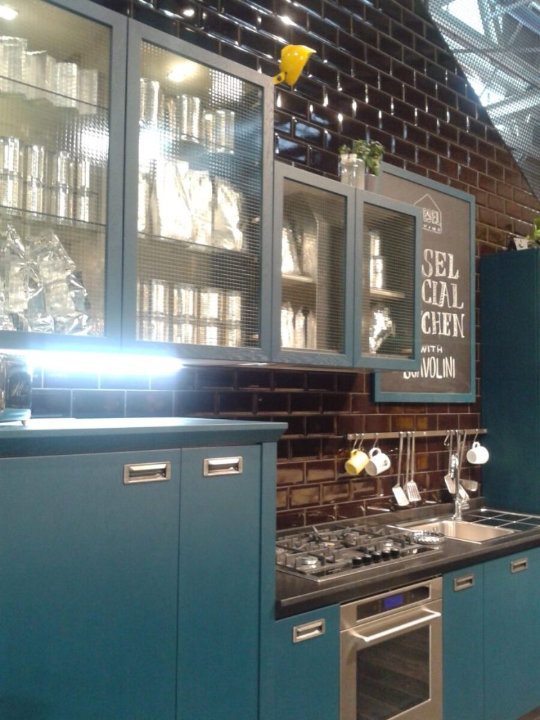 cucina-pareti-color-petrolio-16