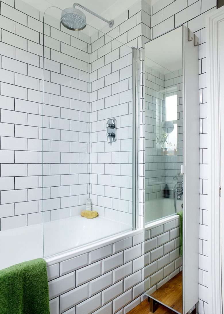 bagno-piccolo-moderno-rivestimento-mattonelle-metropolitana