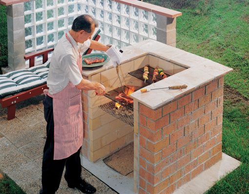 Barbecue in pietra: il piacere di cucinare all’aperto