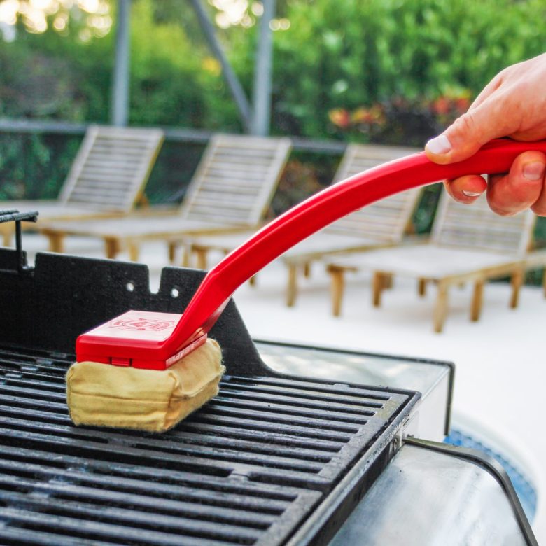 come-pulire-il-barbecue-in-maniera-precisa-11