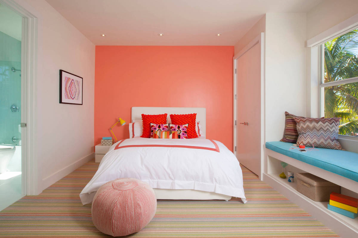 camera-da-letto-pareti-color-corallo-14