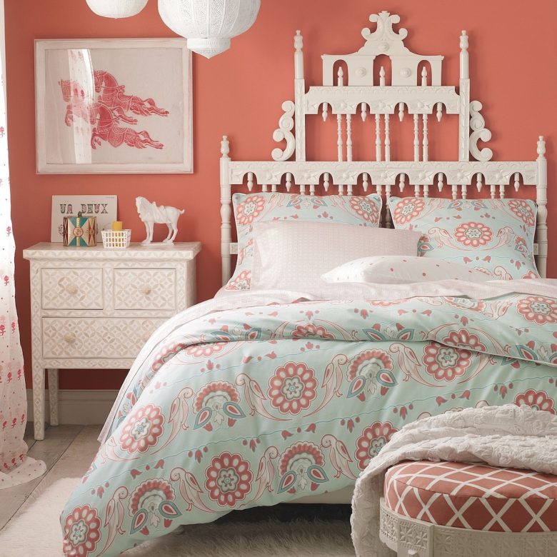 camera-da-letto-pareti-color-corallo-6