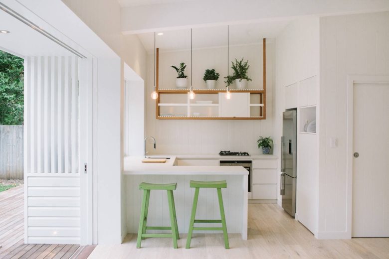 come-disporre-i-mobili-in-una-cucina-piccola-13