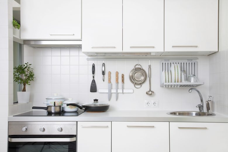 cucina-piccola-lineare-come-arredare-17