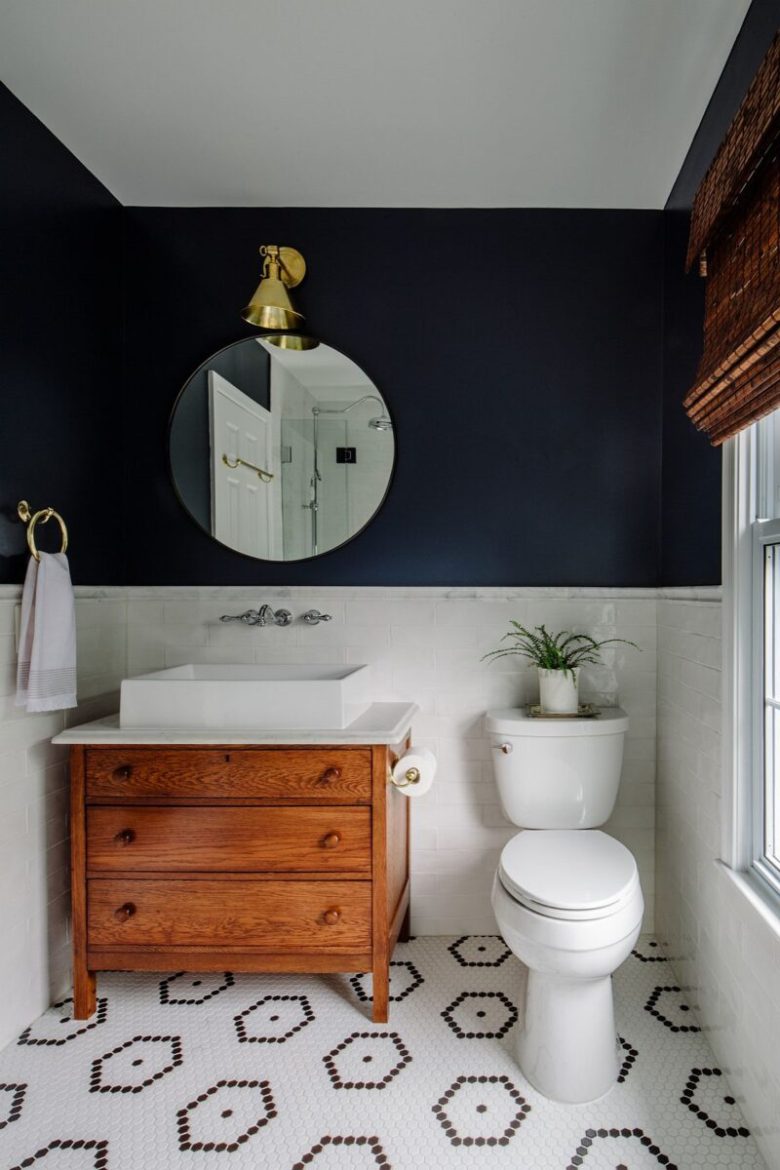 Bagno-colore-pareti-blu-navy-4
