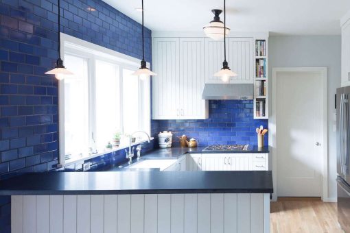 Cucina pareti color cobalto: idee e ispirazioni per ogni stile