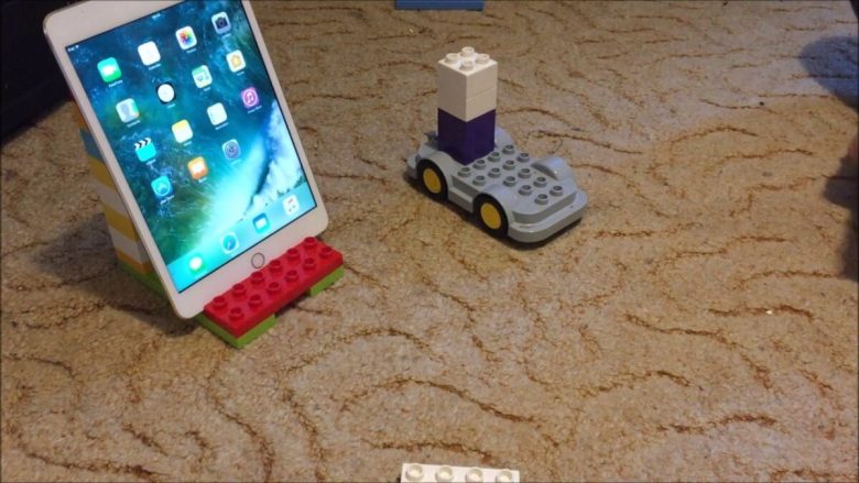 realizzare-porta-tablet-riciclo-creativo-lego