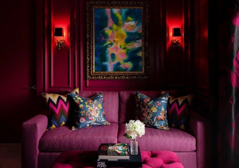 soggiorno-pareti-color-magenta-14