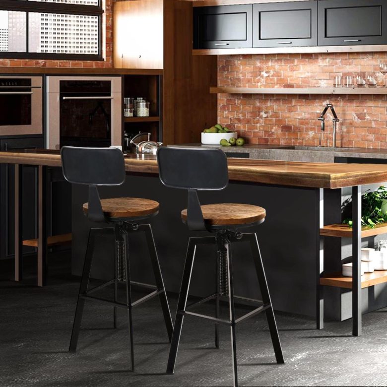 arredare-casa-sgabelli-stile-industriale-alti-bar