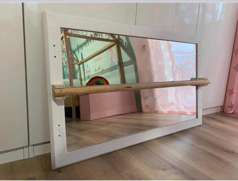 cameretta-stile-montessori-specchio
