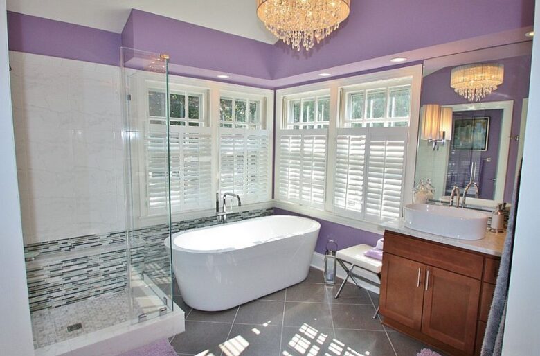 bagno-pareti-color-malva-eleganz