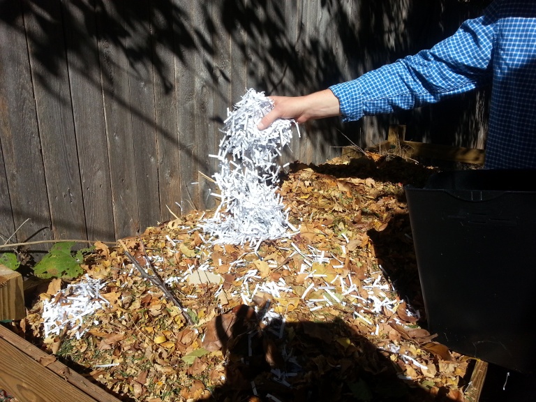 come-riciclare-carta-regalo-compost