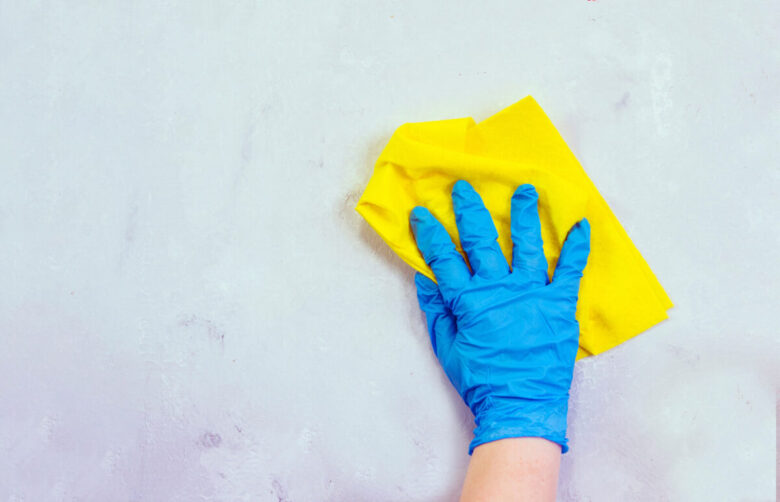come-togliere-macchie-di-sangue-pareti-pavimenti-spray