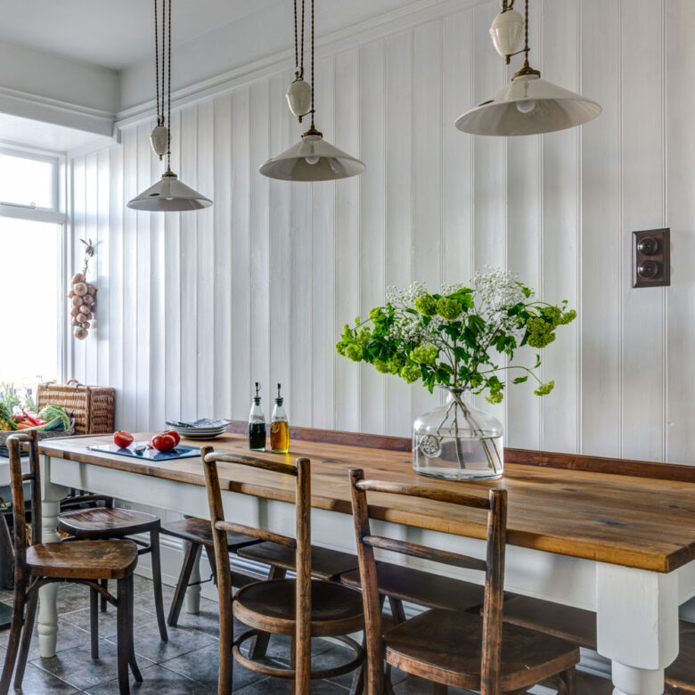 Sala da pranzo pareti color bianco