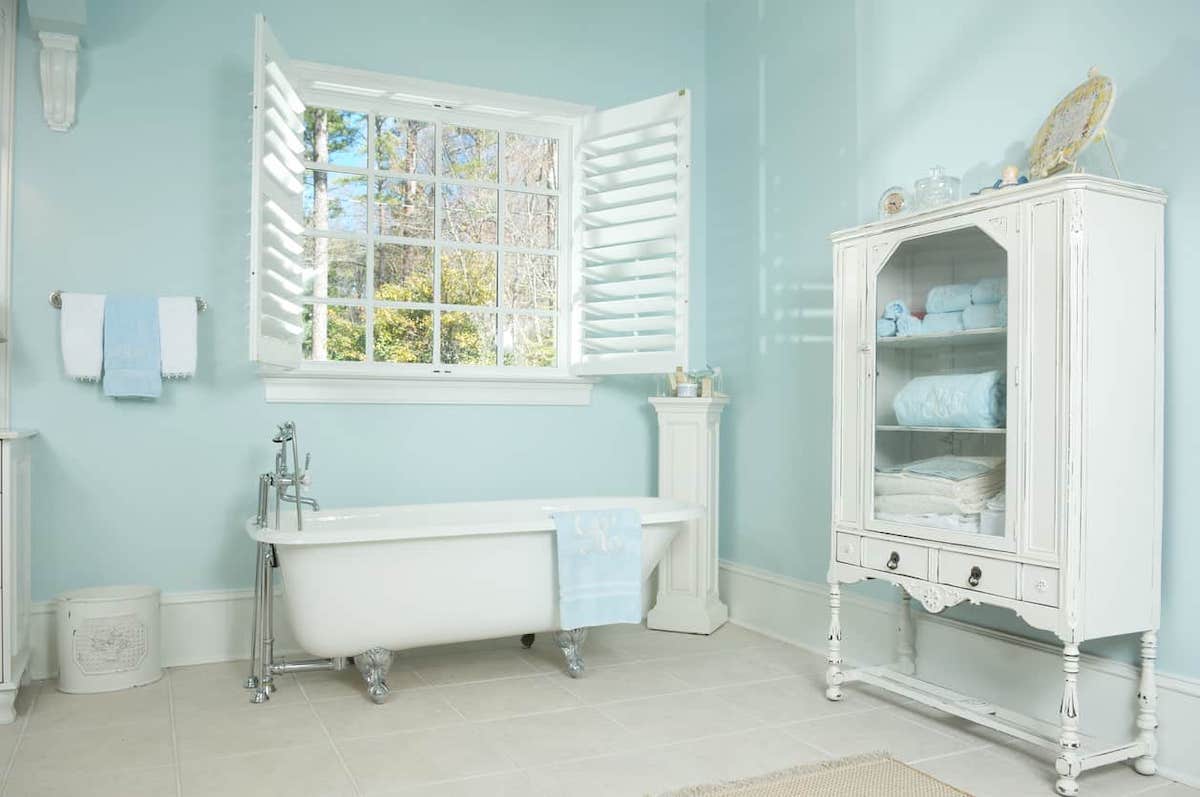 Bagno pareti color acquamarina: abbinamenti, idee e ispirazioni