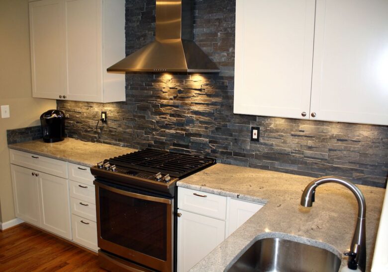rivestimento-cucina-pietra-naturale-13