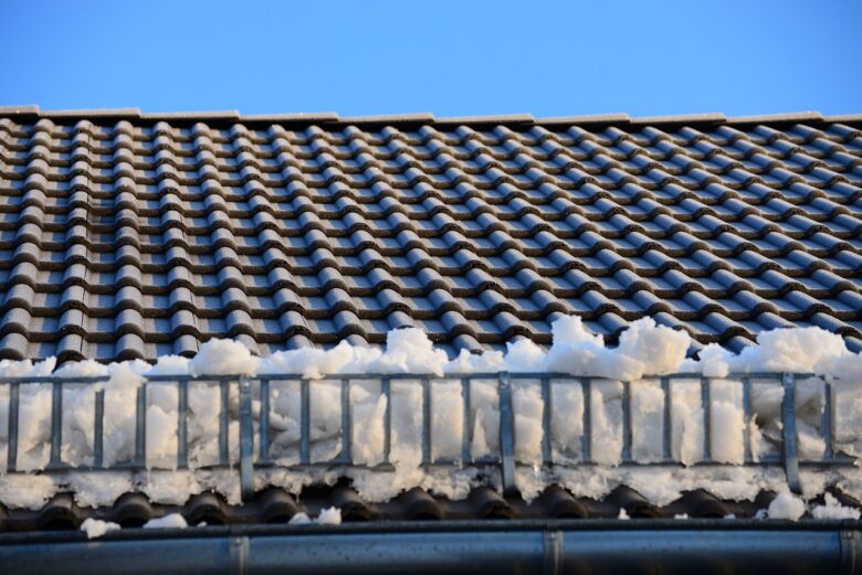 Tetto, Neve