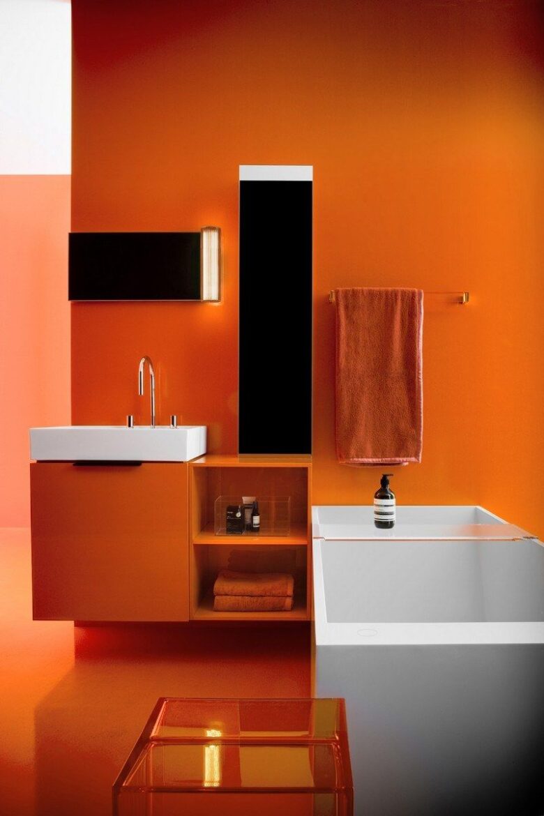 Bagno pareti color ambra