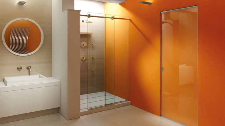 Bagno pareti color ambra