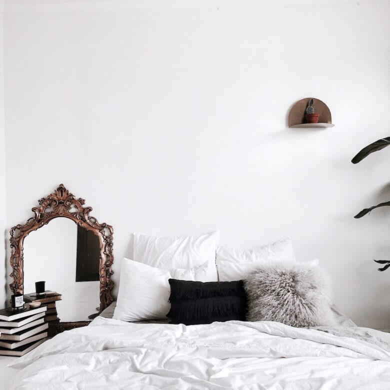 sfumature-bianco-pareti-camera-da-letto-7
