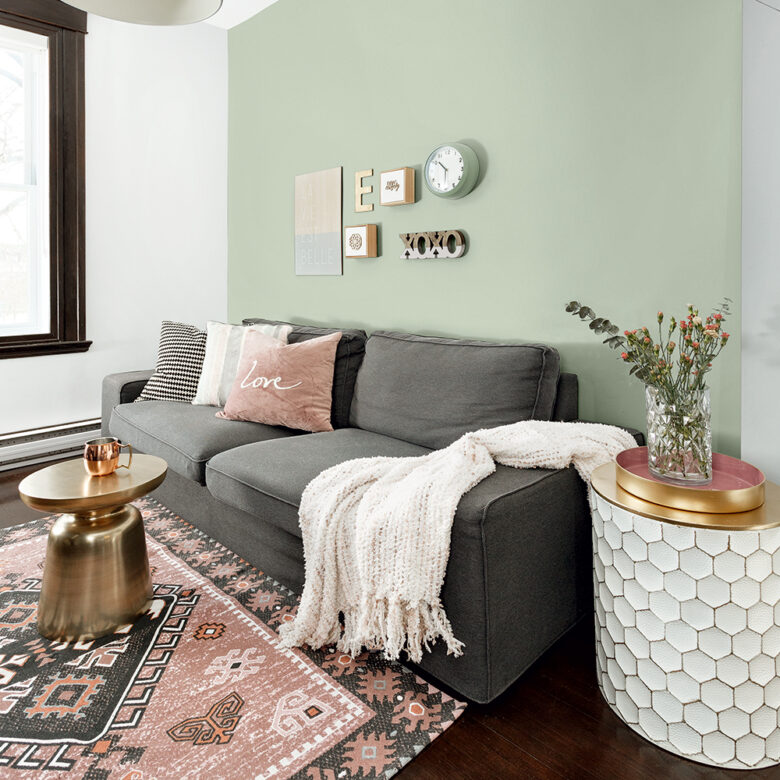 soggiorno-pareti-verde-salvia-1