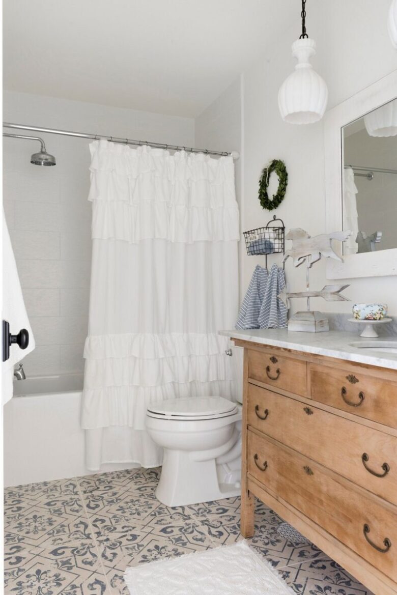 Tessuti-bagno-stile-provenzale-moderno