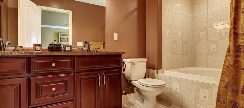bagno-pareti-color-marrone-3