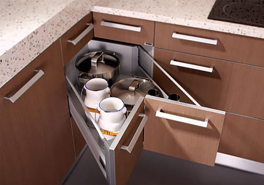Design-mobile-cucina-con-cassetti