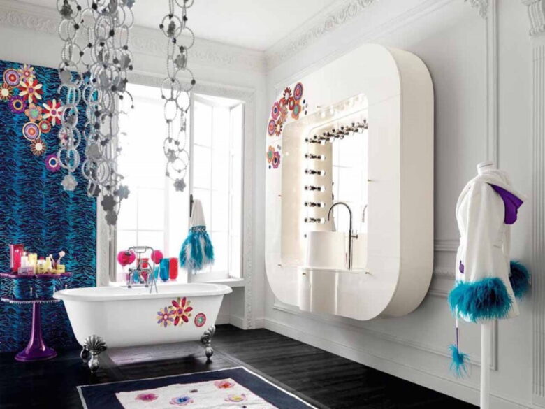 Bagno colorato: idee e consigli di stile