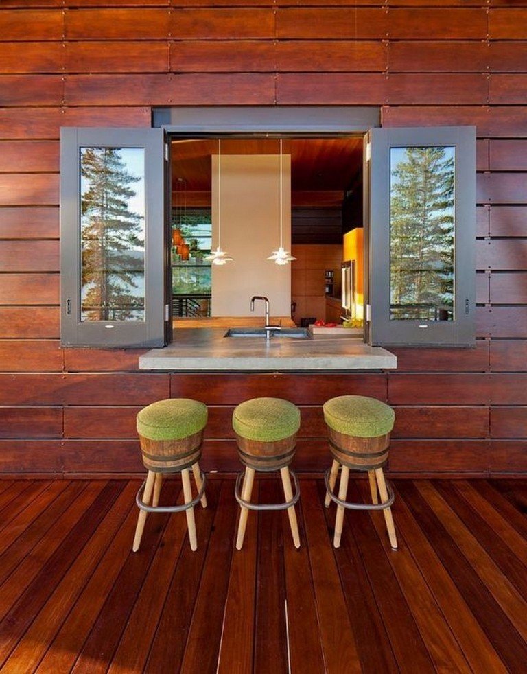 Cucina sotto la finestra: idee per una maggiore luminosità