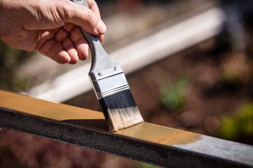 Come eliminare e prevenire la ruggine con gli smalti antiruggine