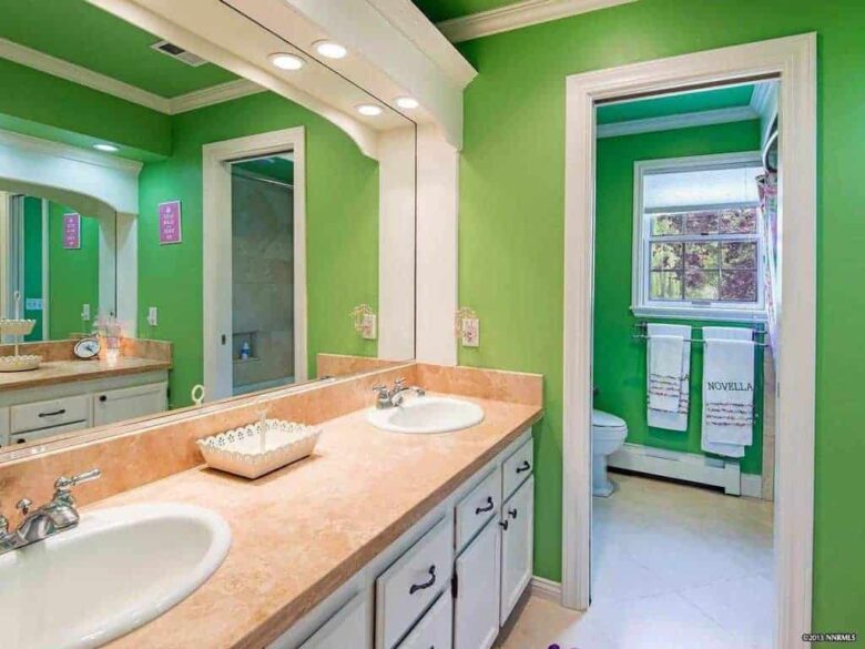 green-bathroom-z-July52019-38-min