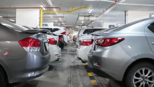 Posso lasciare il furgone di lavoro nel parcheggio condominiale?
