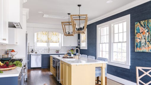 Pareti color blu notte cucina:  idee e abbinamenti per tutti gli stili