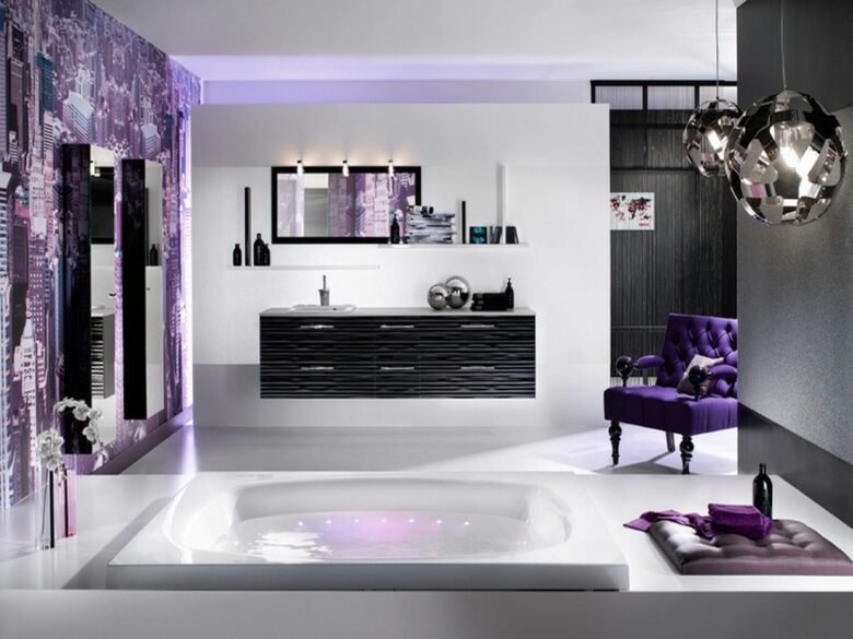 Pareti color melanzana bagno