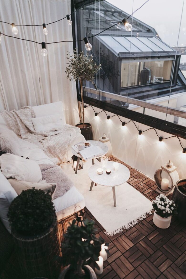 Arredare terrazzo total white