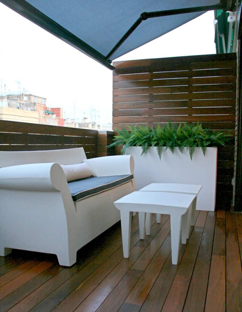 Arredare terrazzo total white