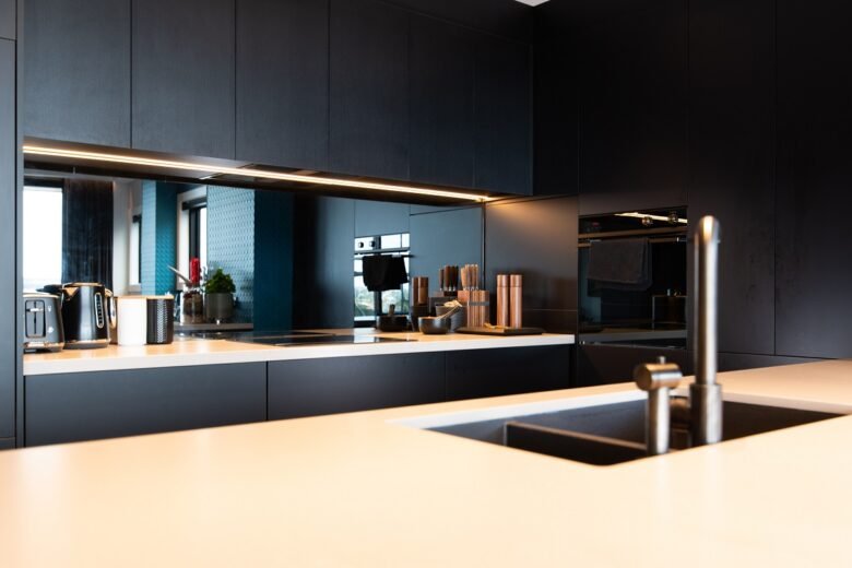 Come rendere più luminosa una cucina scura