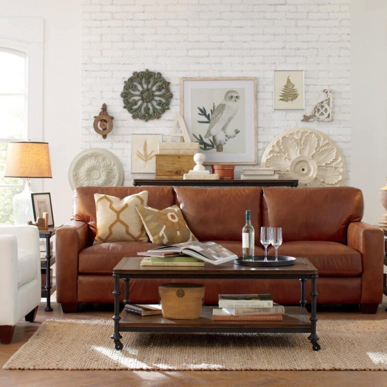 idee-arredo-divano-pelle-marrone-1