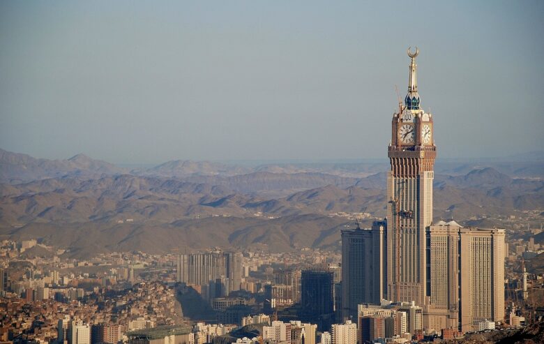 In Arabia Saudita arriva il grattacielo lungo 170 chilometri In Arabia Saudita arriva il grattacielo lungo 170 chilometri