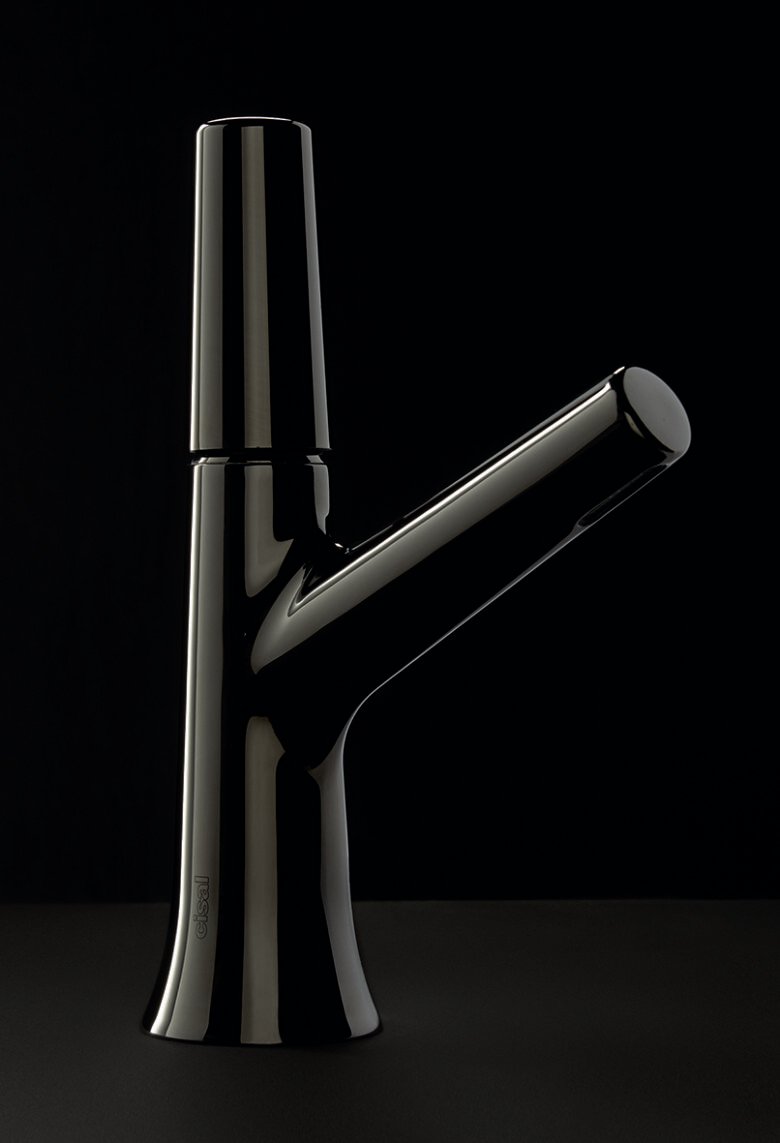 Rubinetti in black, quando il design incontra l’innovazione Rubinetti in black, quando il design incontra l’innovazione