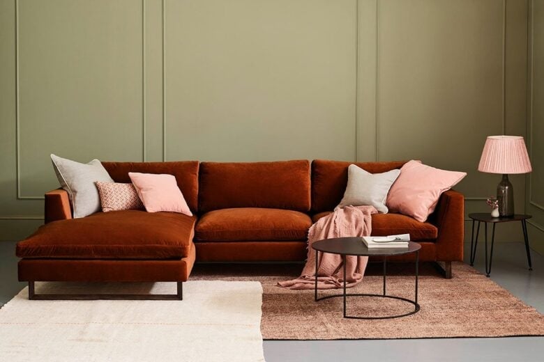 Divano con chaise longue: stili d’arredo ideali Divano con chaise longue: stili d’arredo ideali