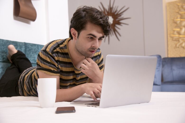 Quanto incide lo smart working sulle bollette? Tutta la verità Quanto incide lo smart working sulle bollette? Tutta la verità