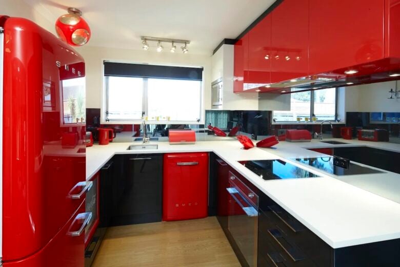 arredare-cucina-rosso-bianco-5