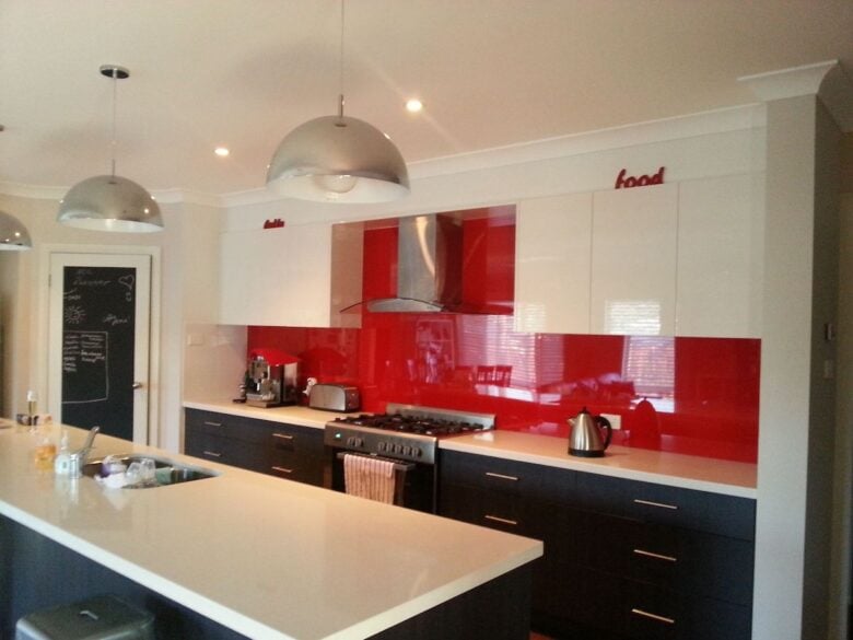 arredare-cucina-rosso-bianco-7