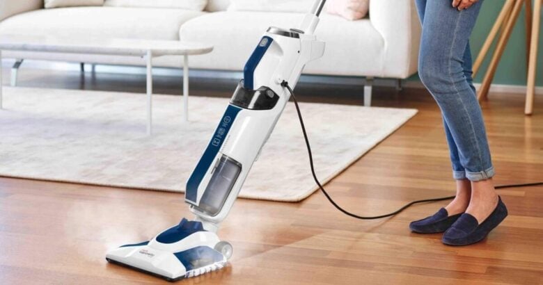 aspira-lavapavimenti-vaporetto-3-clean-blue-polti-1-e1647595884841